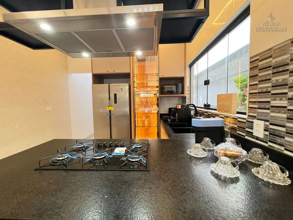 Imagem CASA DE ALTO PADRÃO A 300 METROS DO MAR - CAIÇARA | PRAIA GRANDE