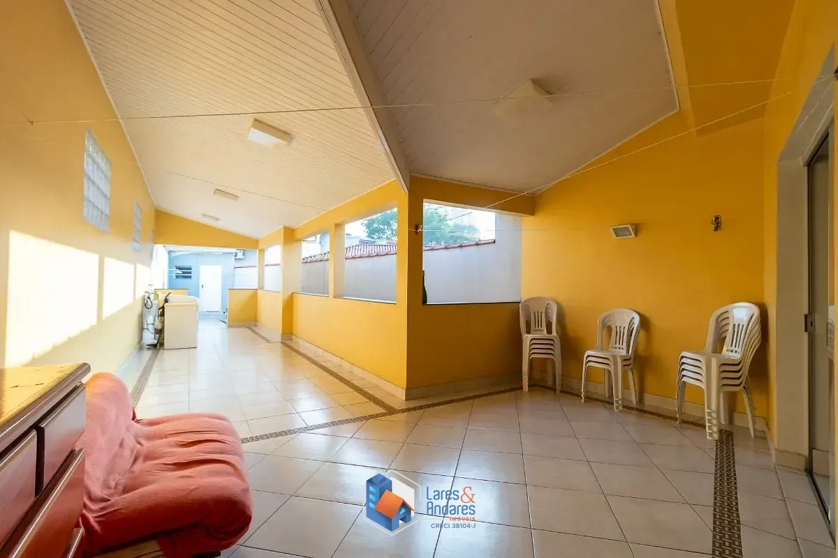 Imagem Casa para venda em Vila Monumento com 3 quartos, sendo 1 suíte, 220m²
