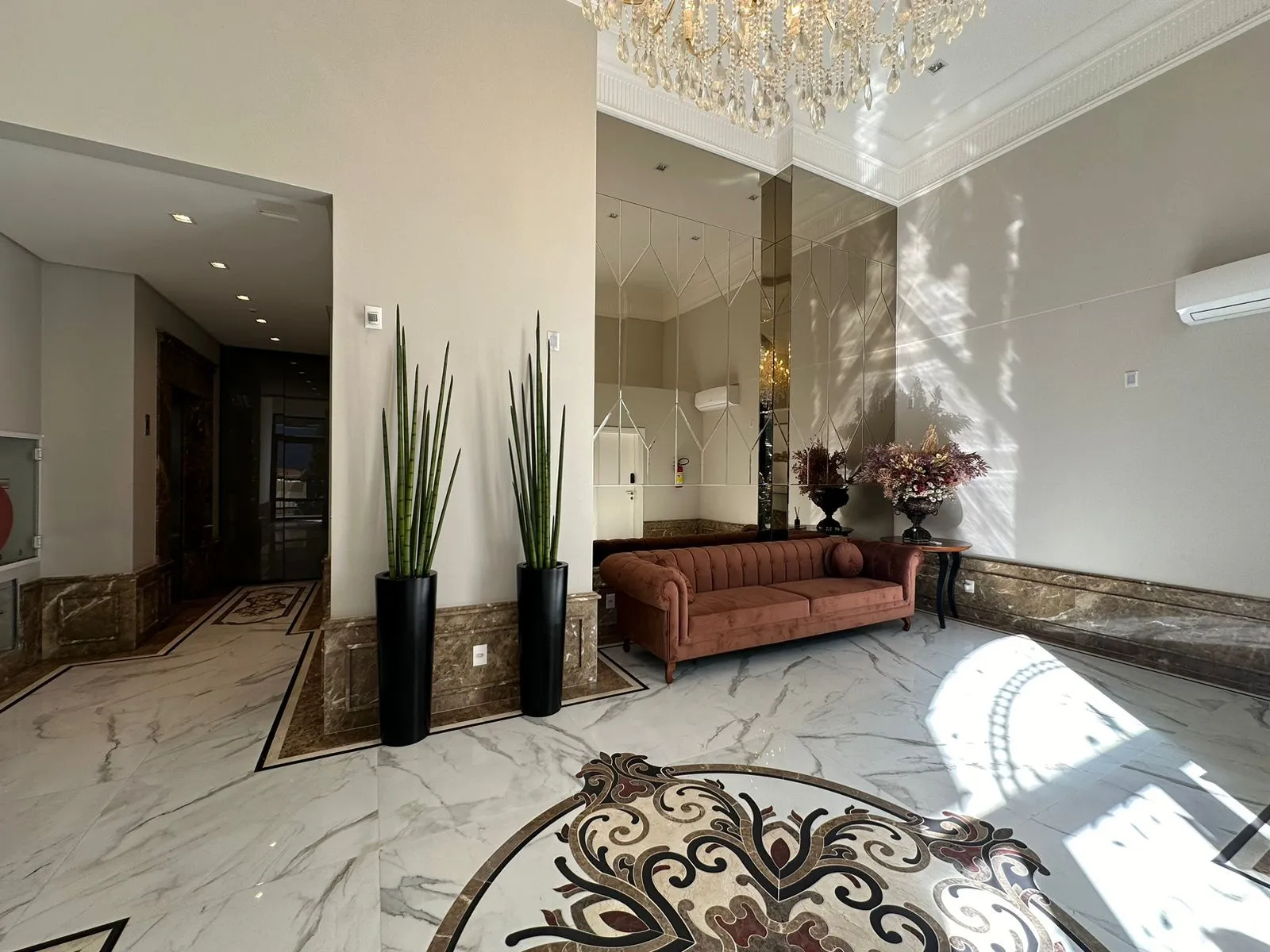 Imagem Apartamento com vista para o mar à venda com 187m2 por R$ 4.900.000,00
