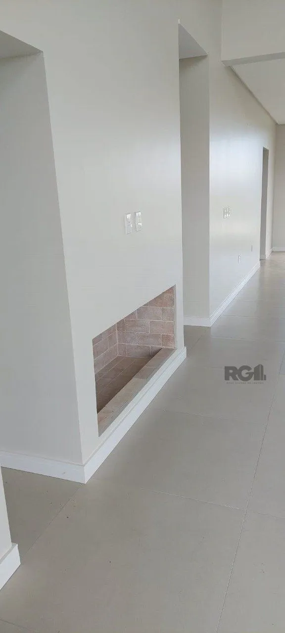 Imagem Casa em condomínio com 3 dormitórios, sendo todos suítes em Torres