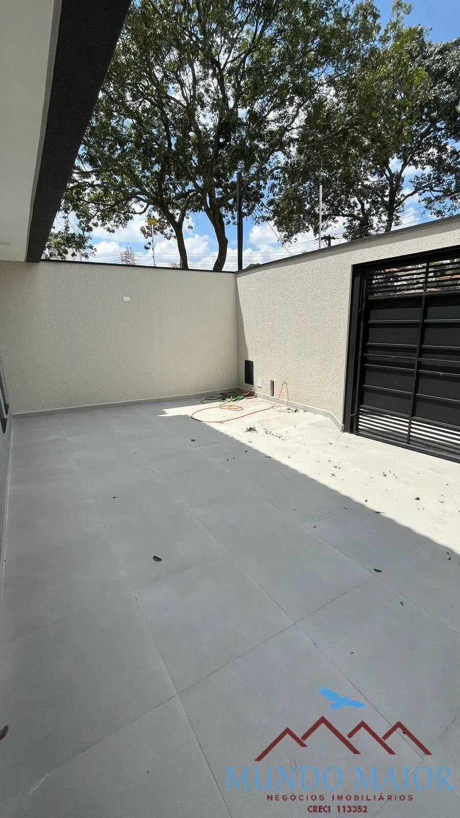 Imagem Sobrado à Venda novo- 154m2 -Vila Scarpelli - 3 dormitorios e 2 vagas !!