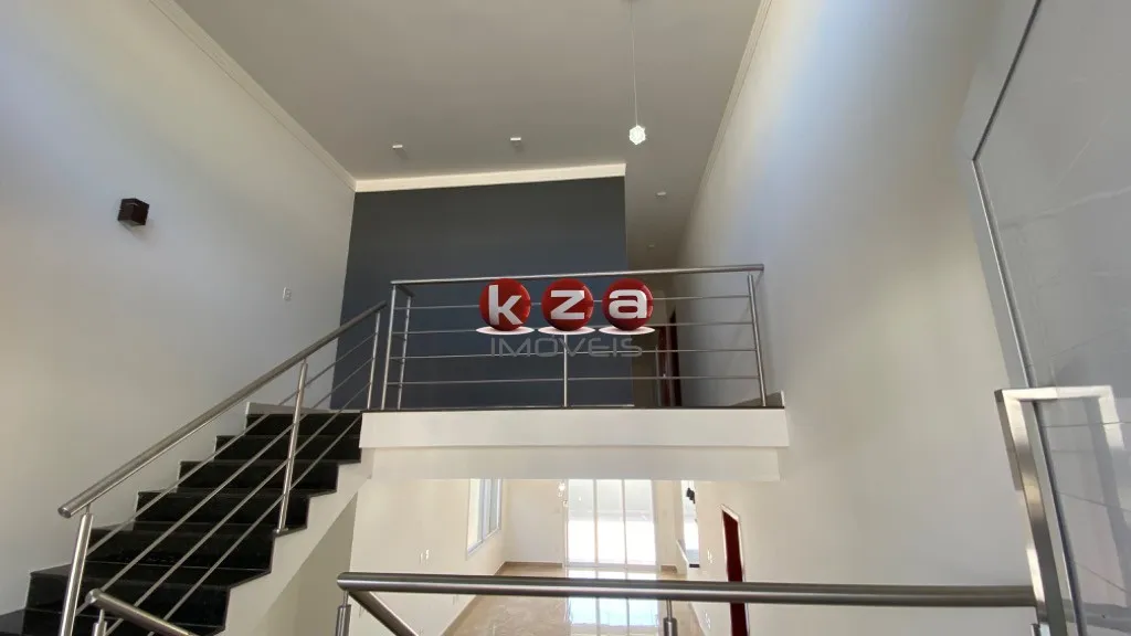 Imagem Casa em Condomínio de Alto Padrão em Valinhos-SP 3 suítes 2 salas 5 banheiros 223m² Village Santa Clara