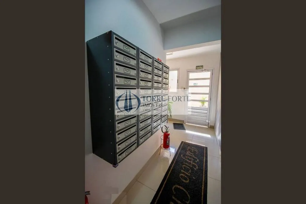 Imagem Apartamento com 2 dormitorios , varanda e 1 vaga em Itaquera .