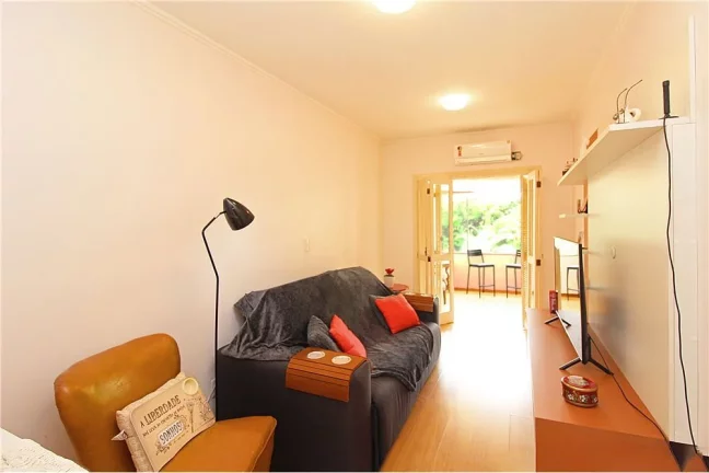 Imagem Casa para venda no bairro Medianeira em Porto Alegre