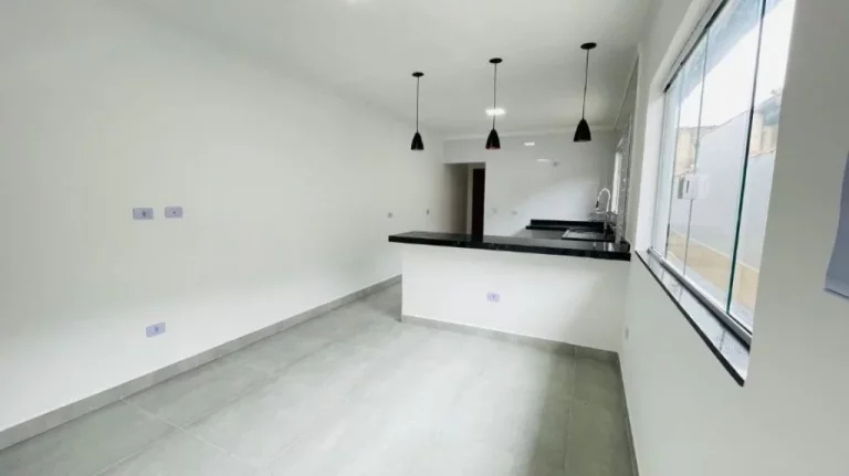 Imagem CASA GEMINADA NA TUPI 2 DORMITÓRIOS 1 SUÍTE!!!