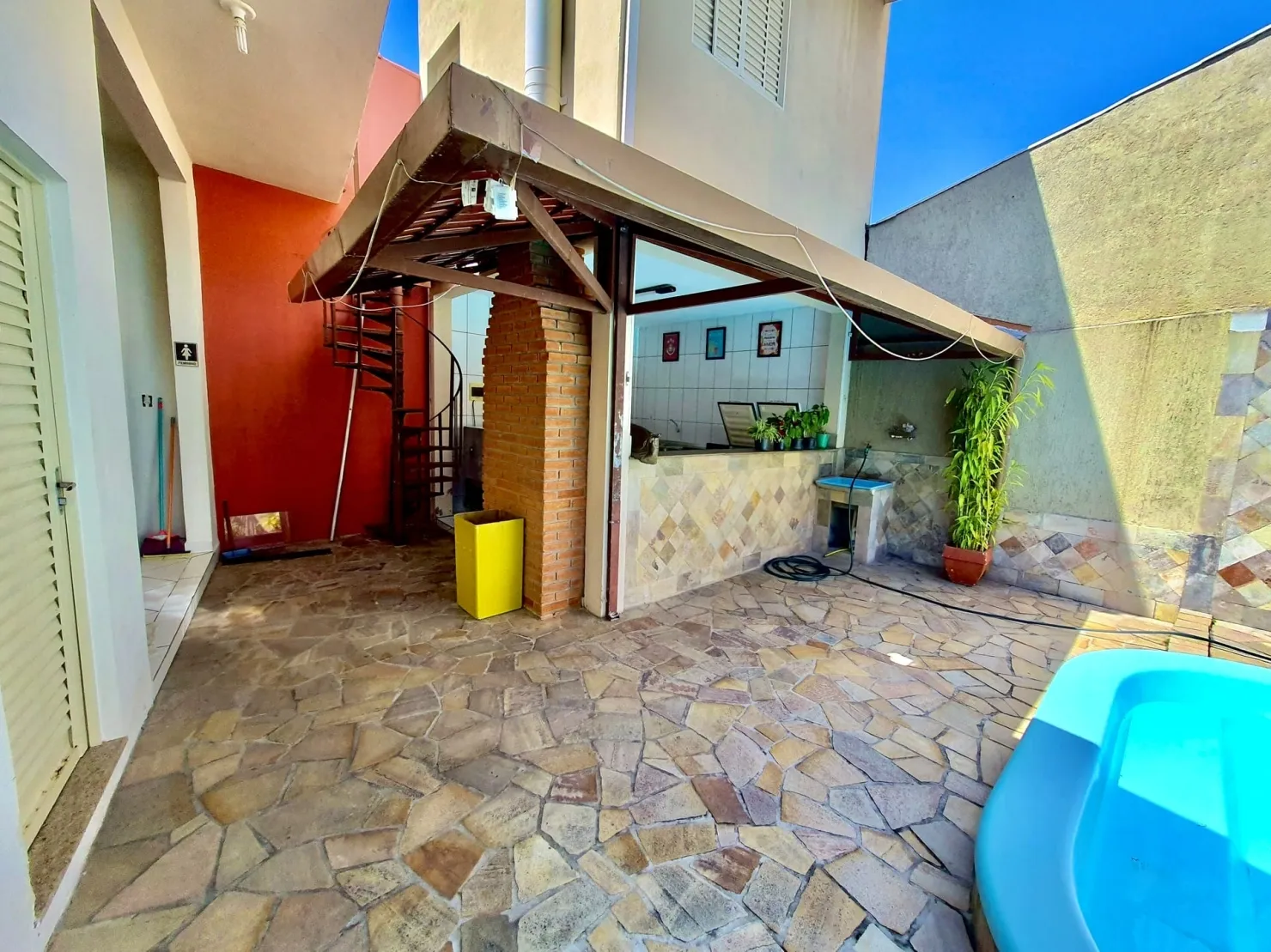 Imagem Casa à venda 1 Quarto, Vila São José, Taubaté - SP