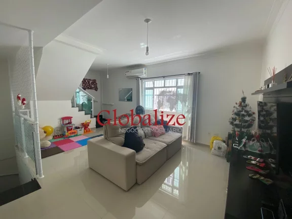 Imagem Casa Triplex com 3 suítes e 2 vagas no bairro Embaré em Santos por R$ 1.299.000,00