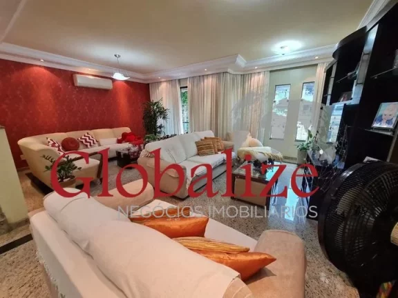 Foto do imóvel Casa com piscina, 4 suítes à venda no Embaré - Santos R$ 1.850.000,00