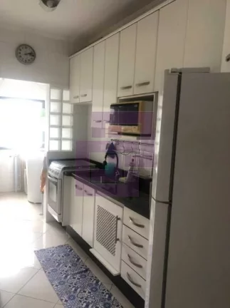 Imagem Enseada pé na areia! Edificio com lazer.
