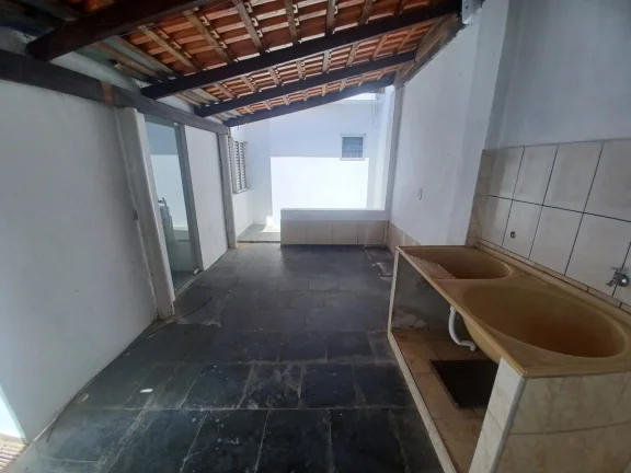 Imagem Linda casa térrea com 02 dormitórios, sendo 01 suíte no Bairro Júlio de Mesquita- Sorocaba/SP