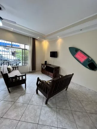Imagem Vendo casa com 362 mts de área útil, piscina 4x7, barzinho de tijolinho e mármore + EDÌCULA com 2 dormitórios, banheiro Sistema de captação de energia própria fotovoltáica
