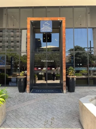 Imagem Loja Comercial para Locação no Itaim Bibi, São Paulo-SP 294m², 8 Vagas de Garagem