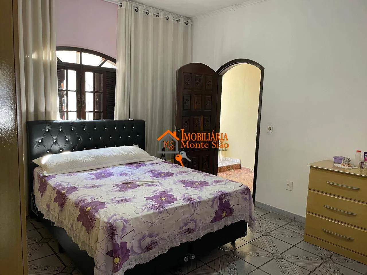 Imagem Sobrado com 3 dormitórios à venda, 210 m² por R$ 670.000,00 - Jardim São Domingos - Guarulhos/SP