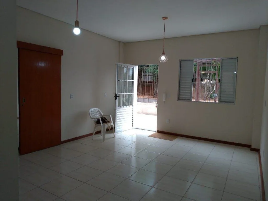 Imagem Apartamento de 4 dormitórios, sendo 2 suites, no bairro Petrópolis DESOCUPADO