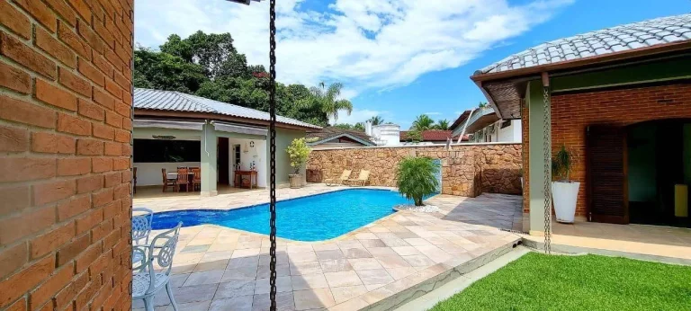 Imagem Casa à venda Riviera módulo 5 com dois lotes e excelente localização.