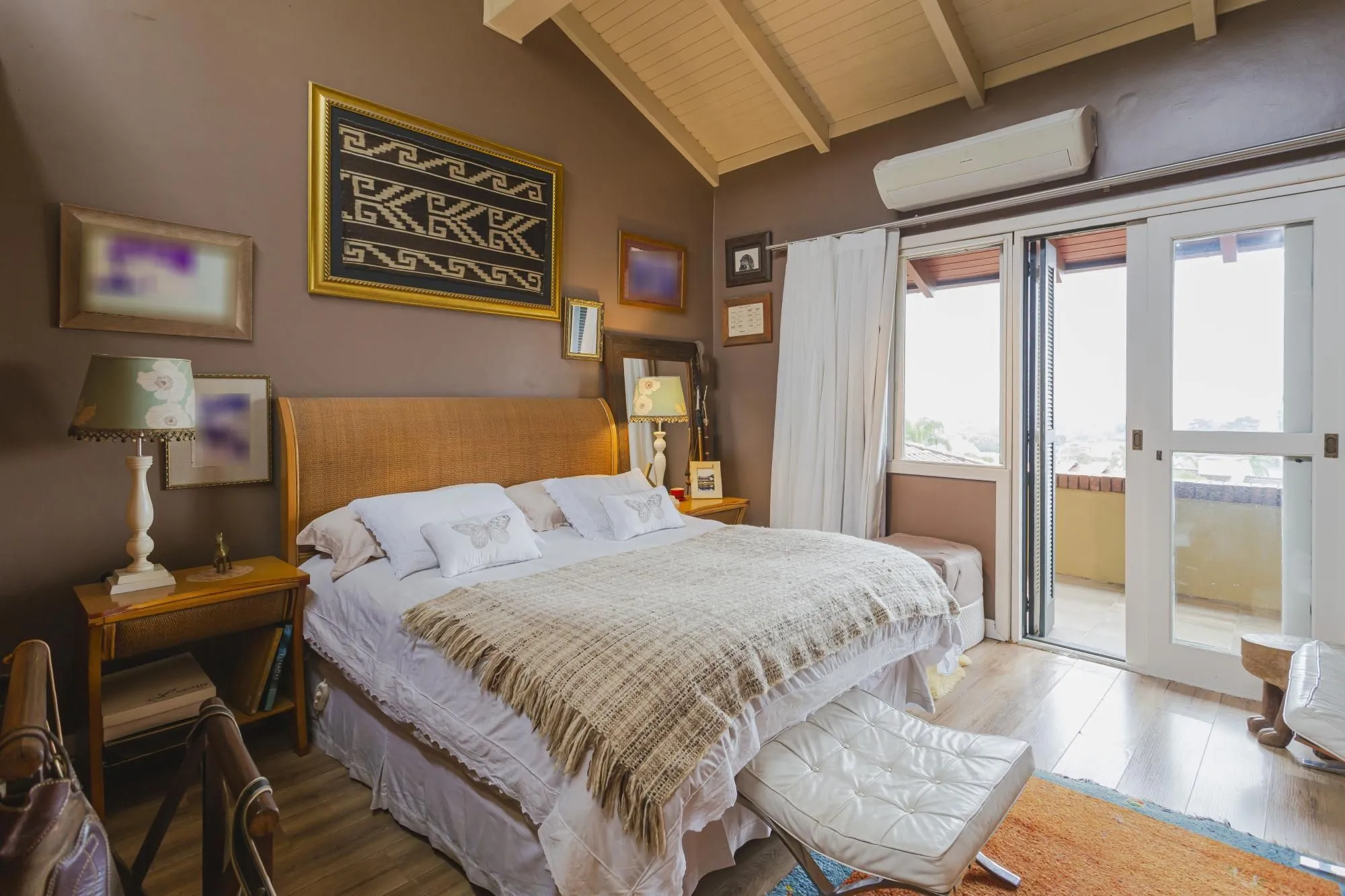 Imagem Casa semi-mobiliada na Vila Assunção com vista deslumbrante para o Guaíba e Veleiros do Sul