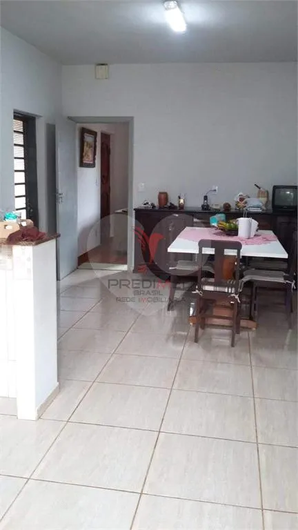 Imagem Casa de 3 quartos, 213m² no bairro Parque Residencial Rondon, em Lençóis Paulista