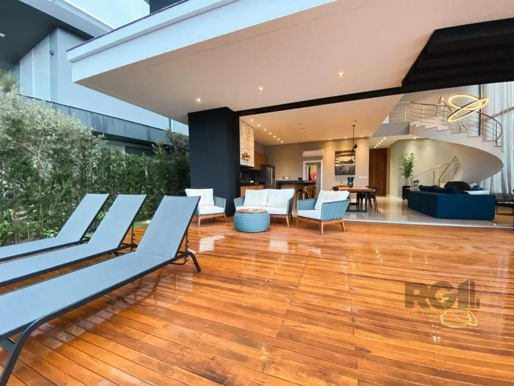 Imagem Casa de Condomínio em Atlântida Sul