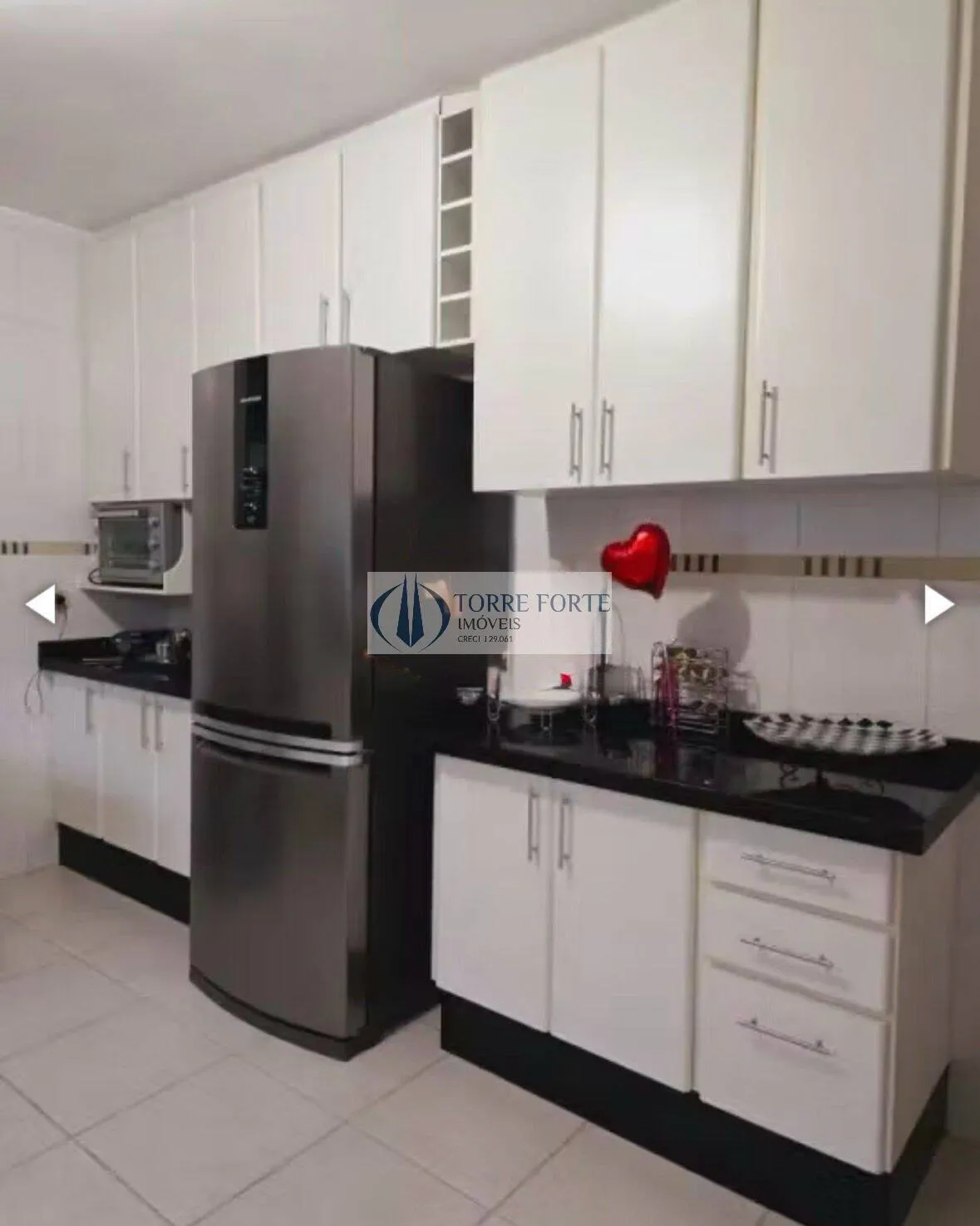 Imagem Lindo Sobrado com 4 dormitorios 1 suite 3 vagas,Piscina na Cidade Patriarca
