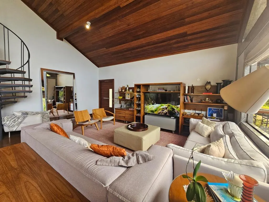 Imagem Casa em Condomínio para Venda em Teresópolis / RJ no bairro Green Valley