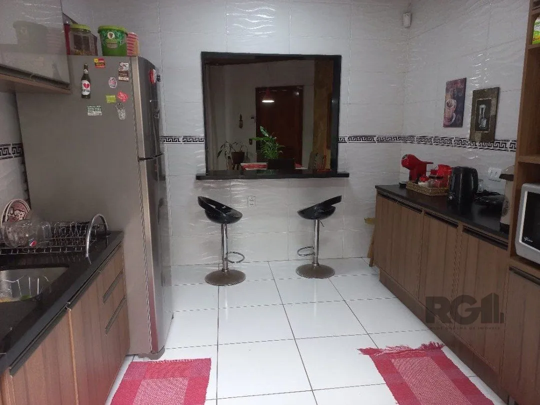 Imagem Casa 2 dormitórios com piscina na Vila Nova Porto Alegre