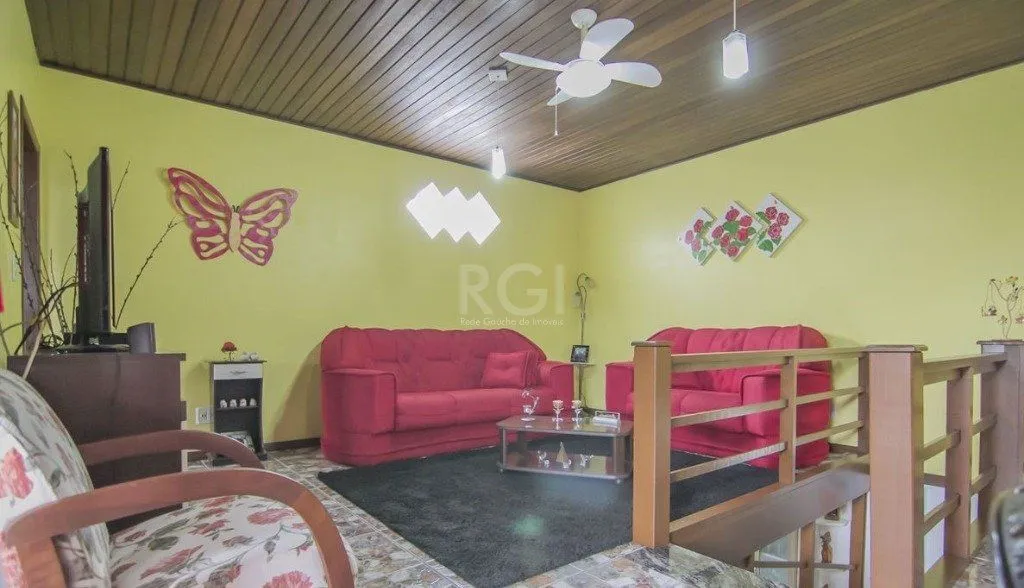 Imagem Casa para Venda - 252m², 3 dormitórios, sendo 1 suites, 3 vagas - Parque Santa Fé