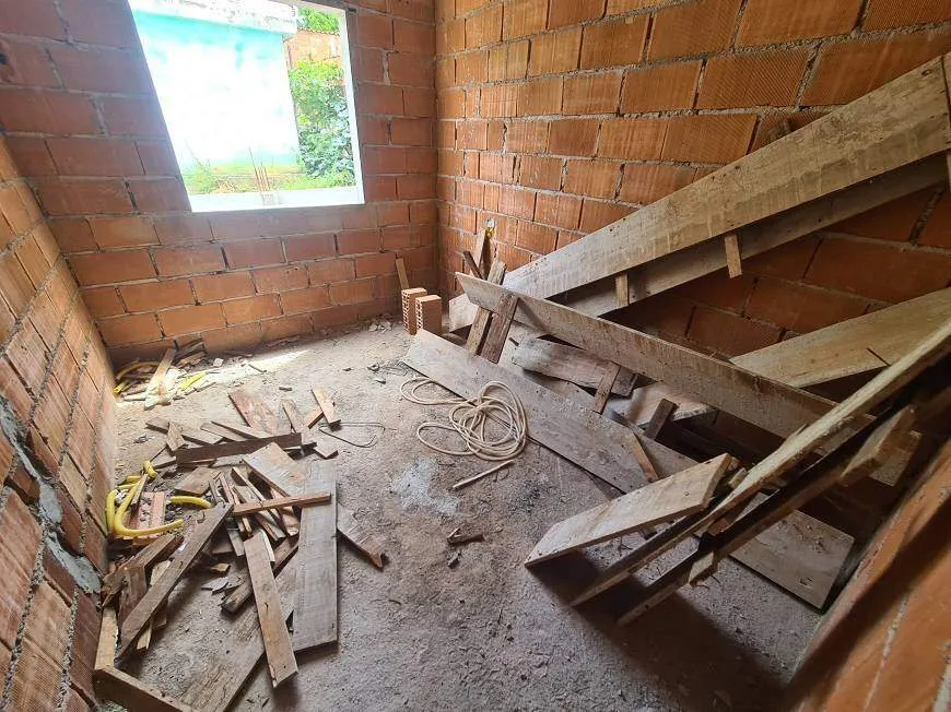 Imagem Casa Duplex em Obras - BH - Mantiqueira - 2 Quartos (2 Suítes) - 2 Vagas