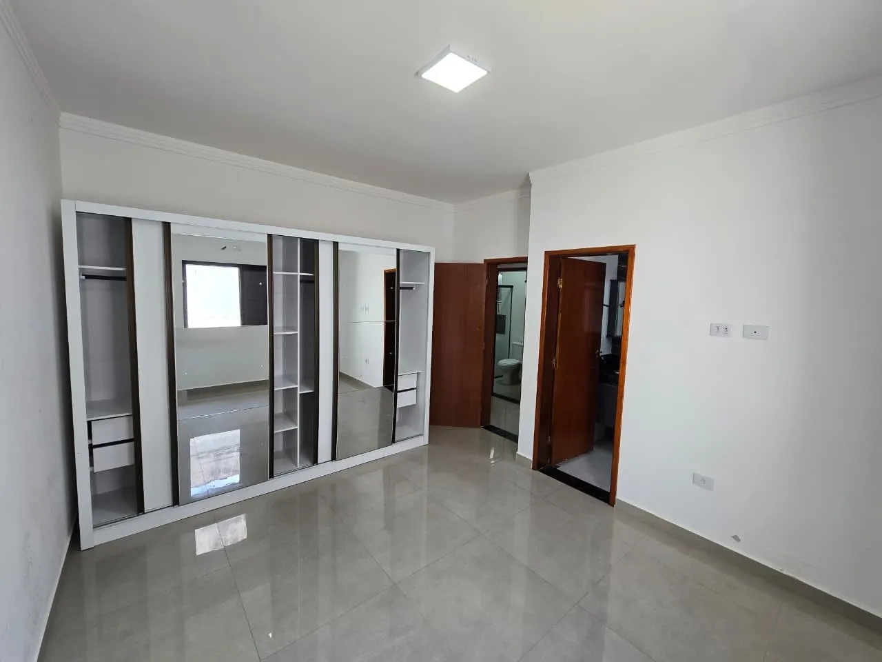 Imagem Casa para Venda em Peruíbe, Parque Balneário Oasis, 3 dormitórios, 1 suíte, 2 banheiros, 2 vagas