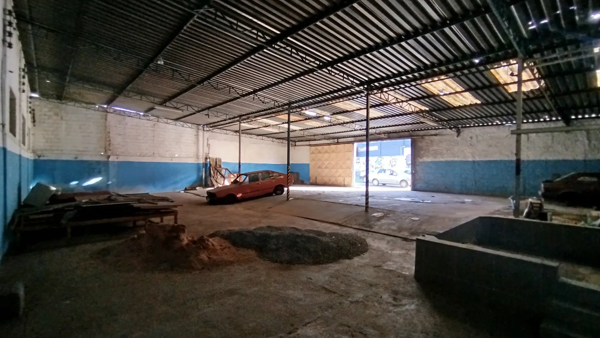 Foto do imóvel Galpão / Depósito / Armazém de 1000m² no bairro Vila Luzita, em Santo André