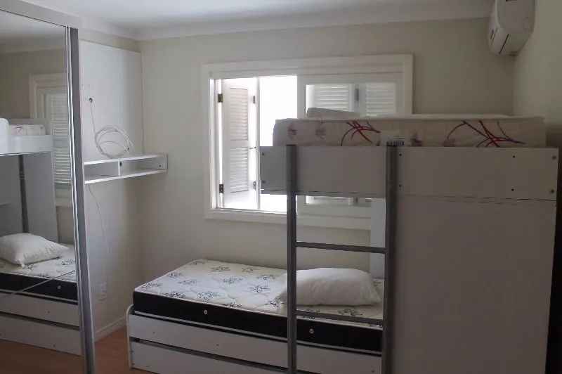 Imagem Casa para Venda - 220m², 3 dormitórios, sendo 1 suites, 4 vagas - Ipanema