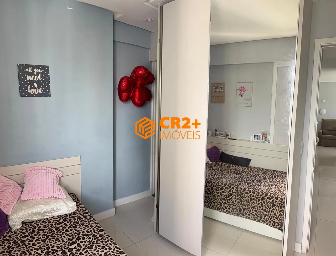 Imagem Vendo apartamento 03 quartos, 02 suites, 70m2, 01 vaga de garagem em Boa Viagem.