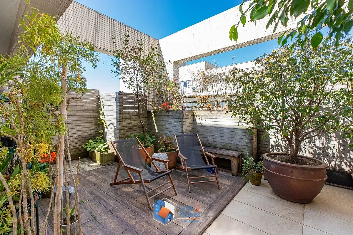 Imagem Duplex para venda em Vila Andrade com 4 quartos, sendo 2 suítes, 233m²