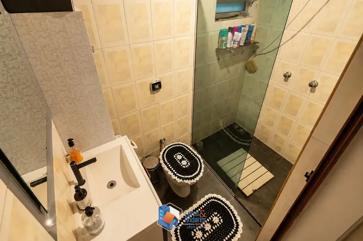 Imagem Sobrado para venda em Vila Guarani (Z Sul) com 4 quartos, sendo 1 suíte, 415m²