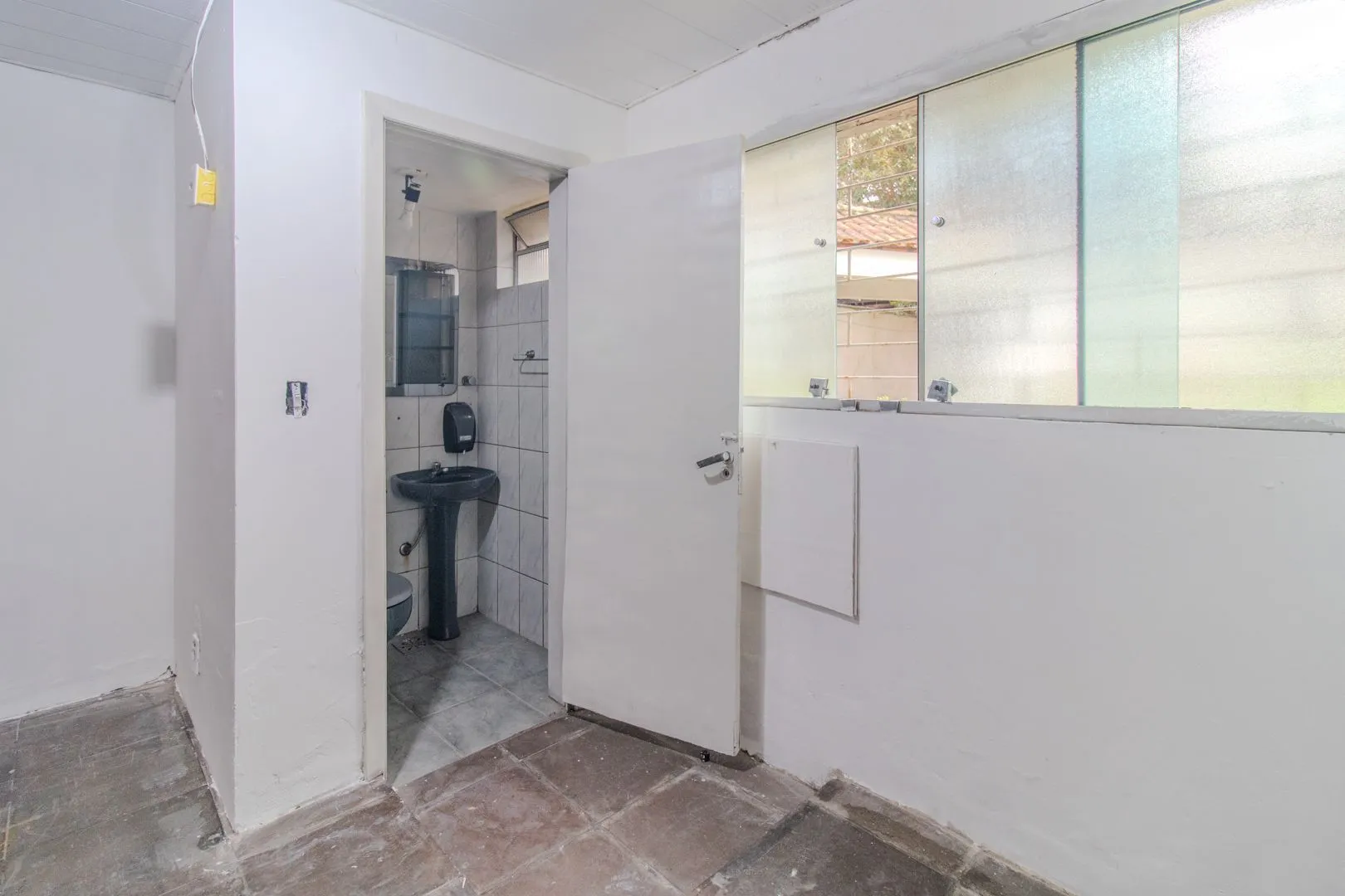 Imagem Loja para venda - 115 m², 2 salas, Azenha