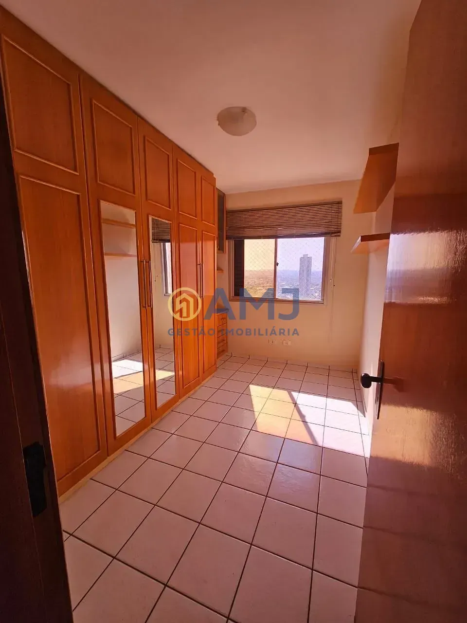 Imagem APARTAMENTO À VENDA NO SETOR BUENO | ED. SAN BERNARDO