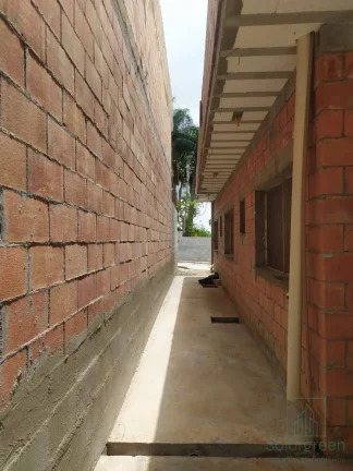 Imagem Casas à Venda com 3 Quartos e 1 Banheiro, Com 100 m² Por 800.000,00
