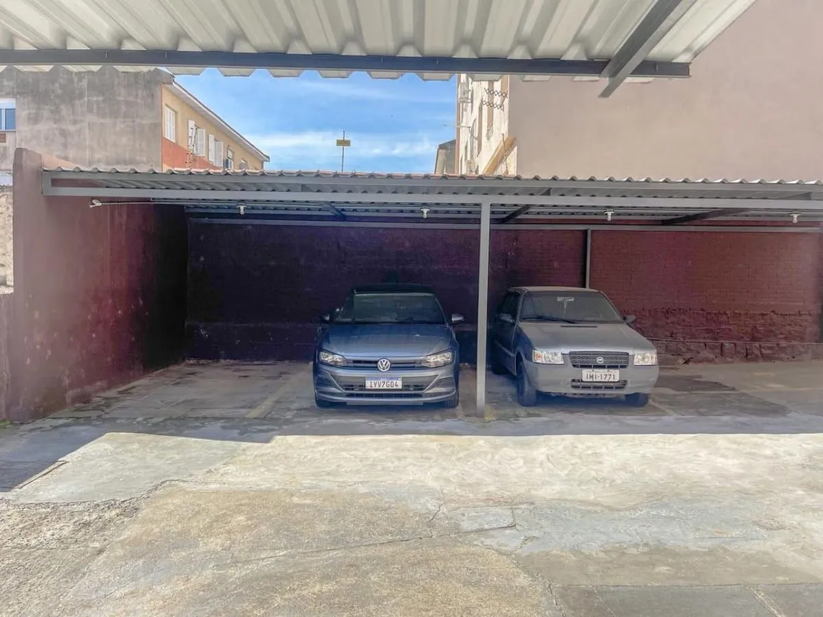 Imagem Apartamento de 3 dormitorios à venda em São Sebastião, Porto Alegre.