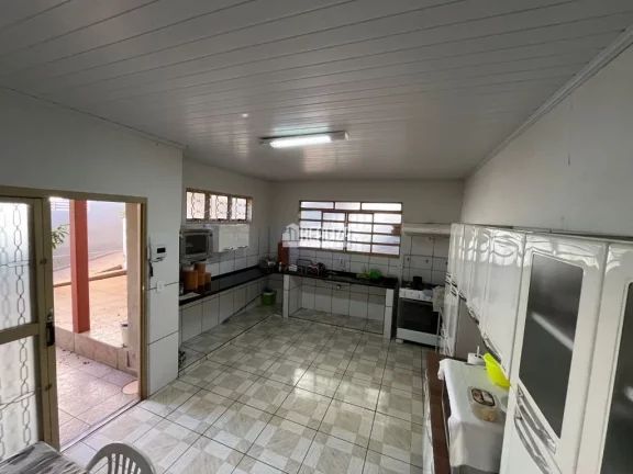 Imagem Casa à venda no bairro Lourdes - Uberaba: 3 dormitórios, suíte, quintal e mais!
