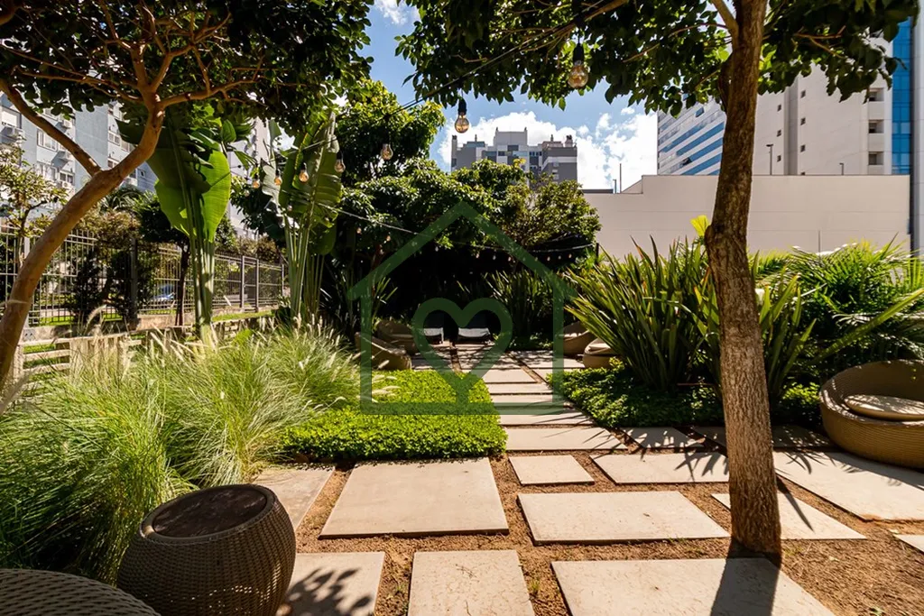 Imagem APARTAMENTO COM PÁTIO PRIVATIVO SEMIMOBILIADO 108m², 3 QUARTOS (1 SUÍTE), 2 BANHEIROS, 2 VAGAS DE...