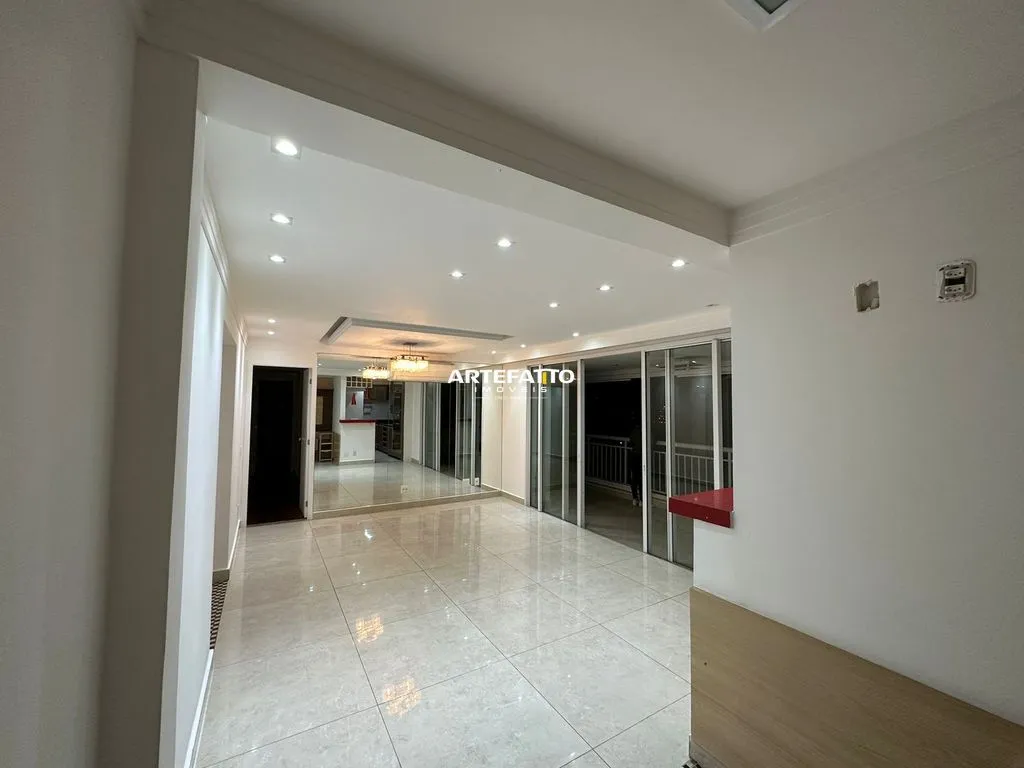 Imagem Lindo Apartamento Reformado110m2 com 3 suites e 2 vagas