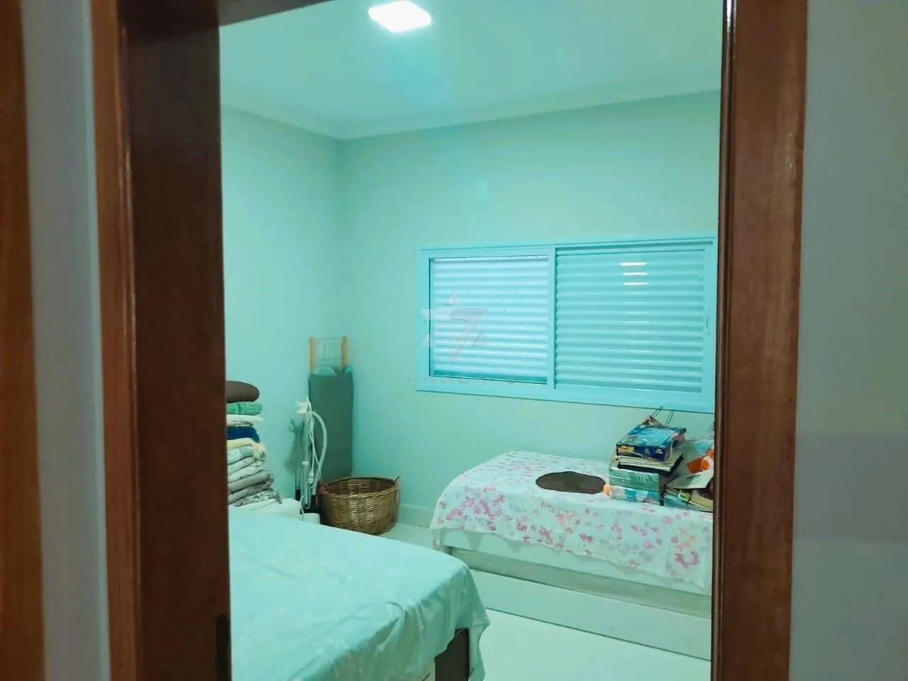Imagem Casa à Venda no Condomínio Jacarandá: Conforto e Segurança