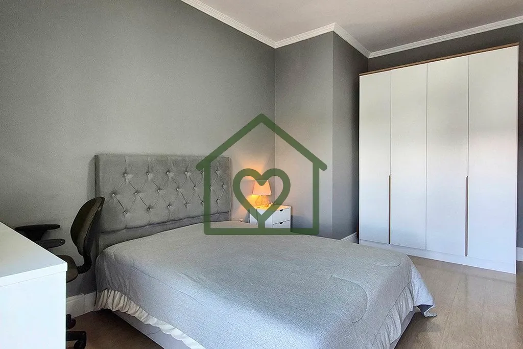 Imagem Venha conhecer a casa dos seus sonhos! Localizada em um Condomínio que valoriza as áreas de lazer ...