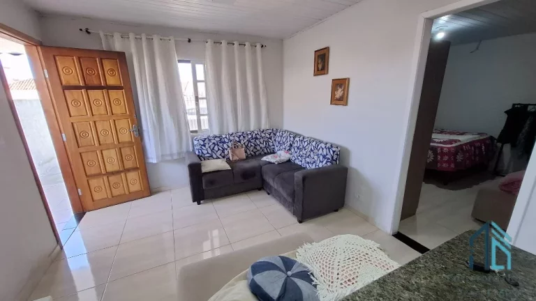 Imagem Casa a venda 03 quartos, ótimo espaço nos fundos, no Guaraituba em Colombo - PR