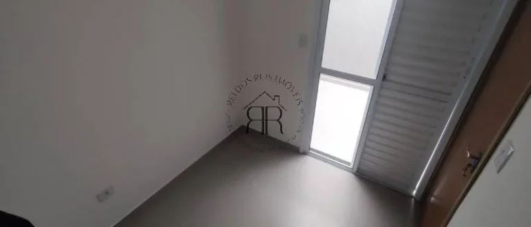 Imagem Sobre o imóvel
Sobrado à venda com 3 quartos, 1 suite, 2 vagas e 2 banheiros.
Localizado em Rua He...