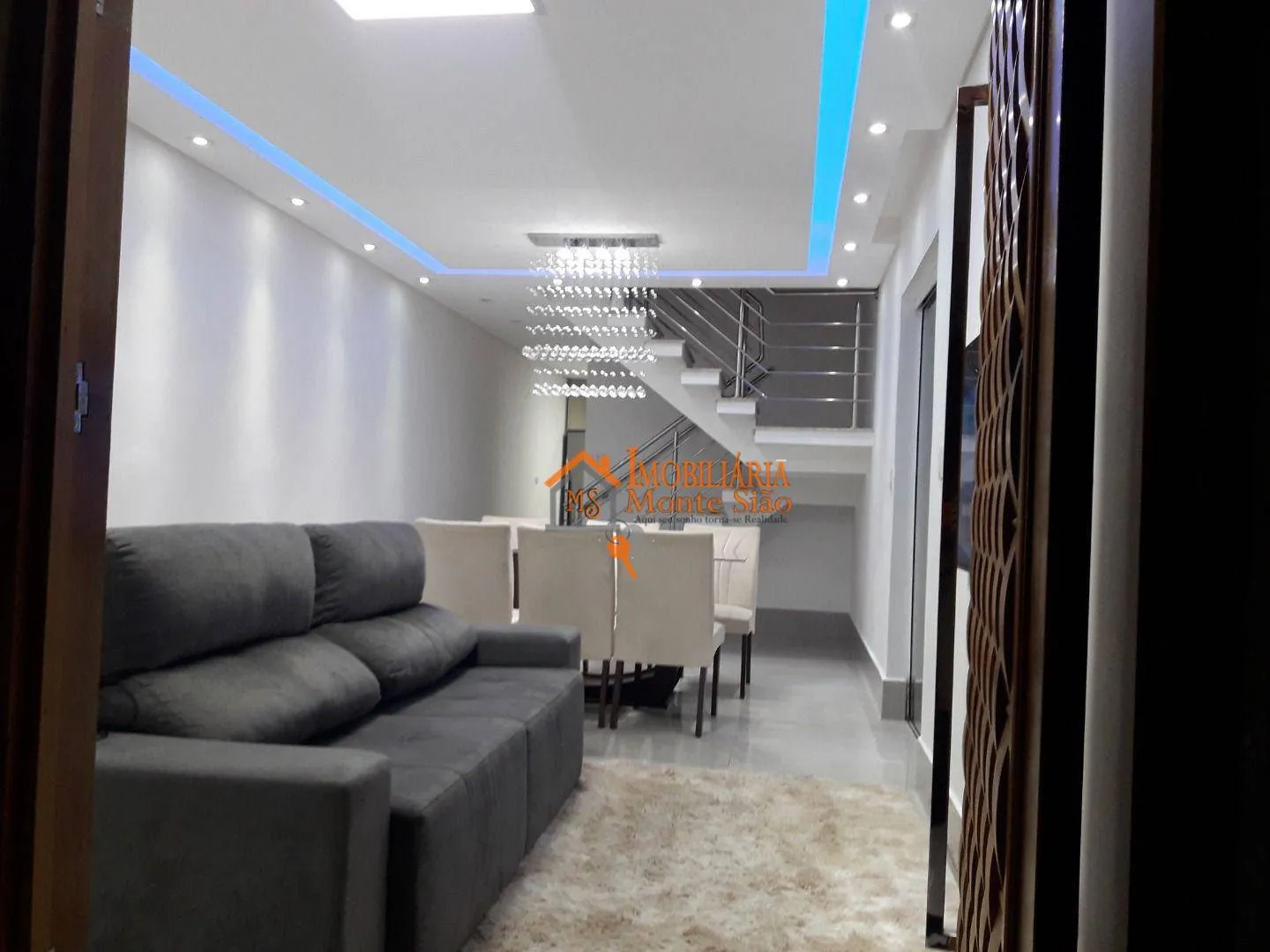 Imagem Sobrado com 3 dormitórios à venda, 140 m² por R$ 640.000,00 - Jardim Adriana - Guarulhos/SP