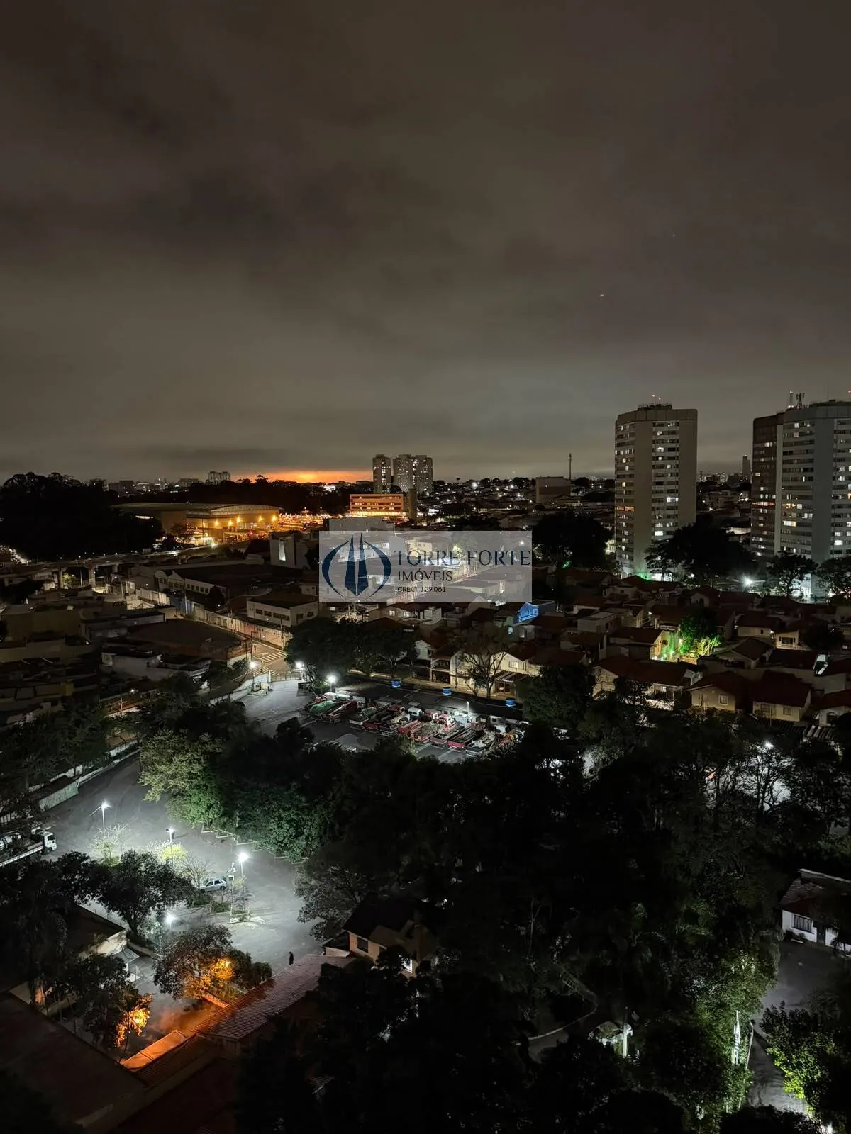 Imagem Lindo Studio novo com 28m², varanda no Jardim independencia.