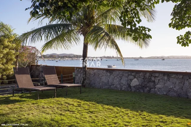 Imagem Casa Frente Mar para Venda em Armação dos Búzios / RJ no bairro Manguinhos