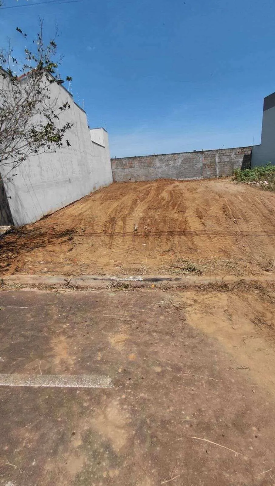 Imagem Terreno à venda em Franca, Esplanada Primo Meneghetti, 200m2