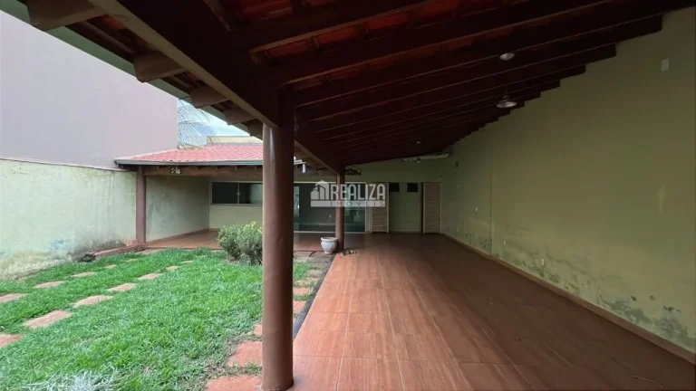 Imagem Casa à venda no bairro Jardim Maracanã, Uberaba - 2 dormitórios, suíte e churrasqueira!