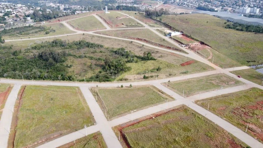 Imagem Terreno em Quatro Colônias